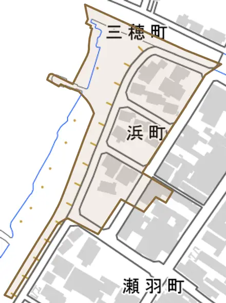 浜町とその周辺の地図。町の範囲を重ねている