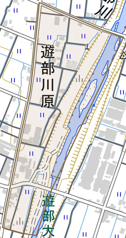 遊部川原とその周辺の地図。町の範囲を重ねている
