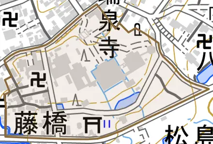 藤橋とその周辺の地図。町の範囲を重ねている