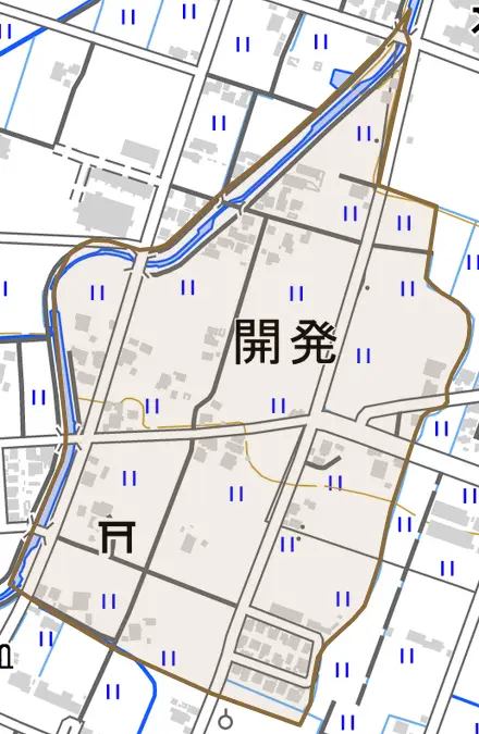 開発とその周辺の地図。町の範囲を重ねている