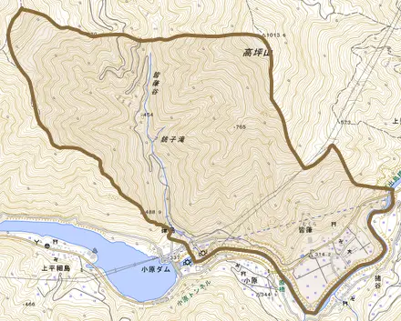 皆葎とその周辺の地図。町の範囲を重ねている