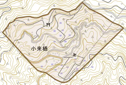 小来栖とその周辺の地図。町の範囲を重ねている