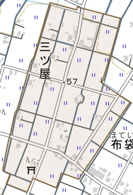 三ツ屋とその周辺の地図。町の範囲を重ねている
