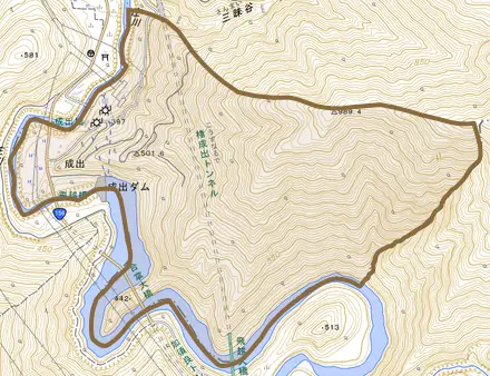 成出とその周辺の地図。町の範囲を重ねている