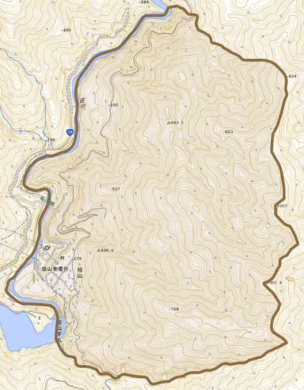 祖山とその周辺の地図。町の範囲を重ねている