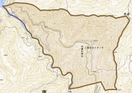 利賀村栗当とその周辺の地図。町の範囲を重ねている