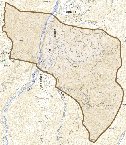 利賀村坂上とその周辺の地図。町の範囲を重ねている