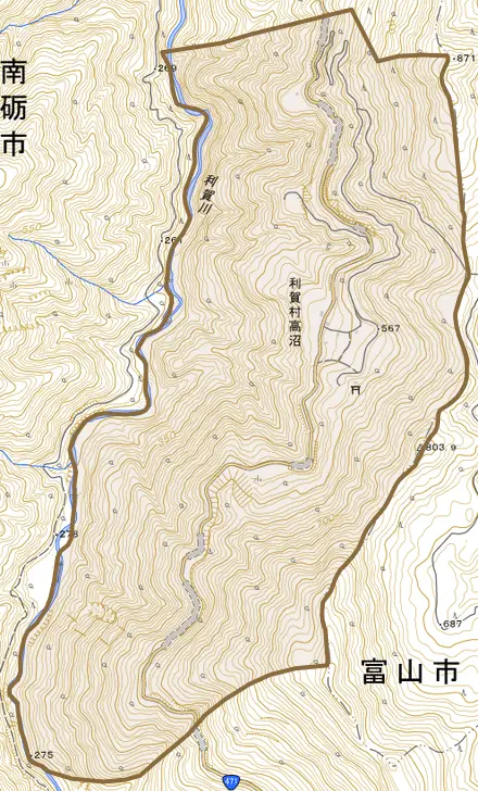 利賀村高沼とその周辺の地図。町の範囲を重ねている