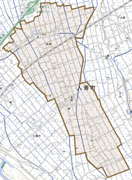 新屋とその周辺の地図。町の範囲を重ねている