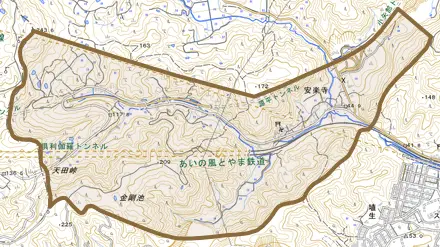 安楽寺とその周辺の地図。町の範囲を重ねている