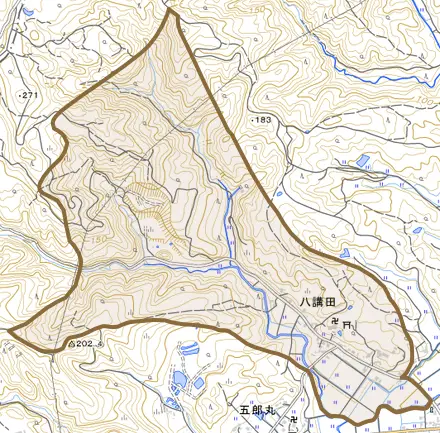 八講田とその周辺の地図。町の範囲を重ねている