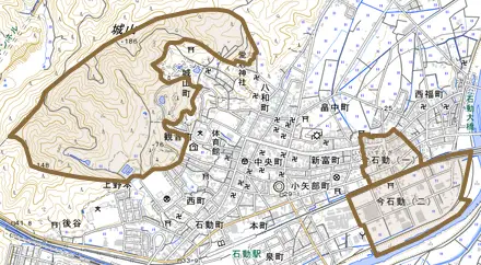 今石動町とその周辺の地図。町の範囲を重ねている