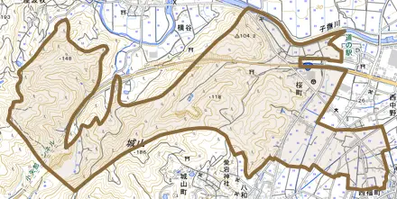 桜町とその周辺の地図。町の範囲を重ねている