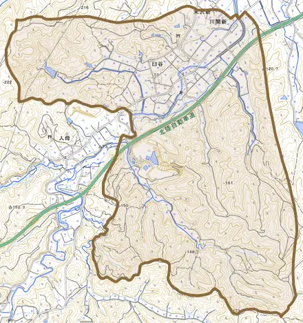 臼谷とその周辺の地図。町の範囲を重ねている