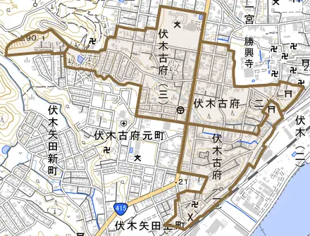 伏木古府とその周辺の地図。町の範囲を重ねている