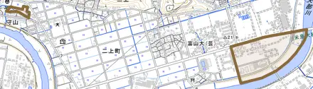 二上とその周辺の地図。町の範囲を重ねている