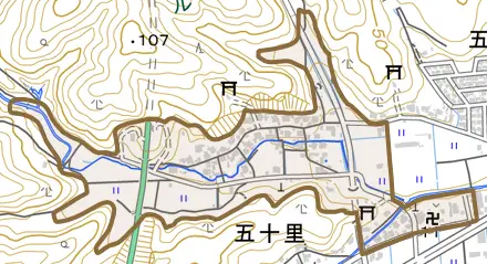 五十里とその周辺の地図。町の範囲を重ねている