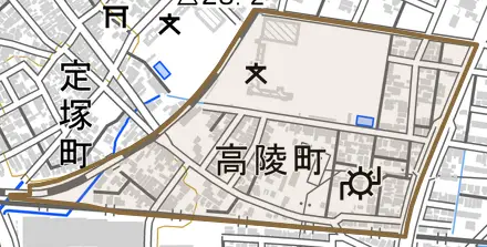 高陵町とその周辺の地図。町の範囲を重ねている