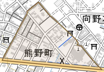 熊野町とその周辺の地図。町の範囲を重ねている