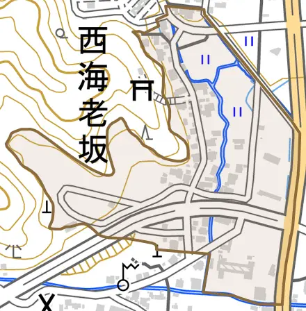 西海老坂とその周辺の地図。町の範囲を重ねている