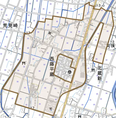 西藤平蔵とその周辺の地図。町の範囲を重ねている