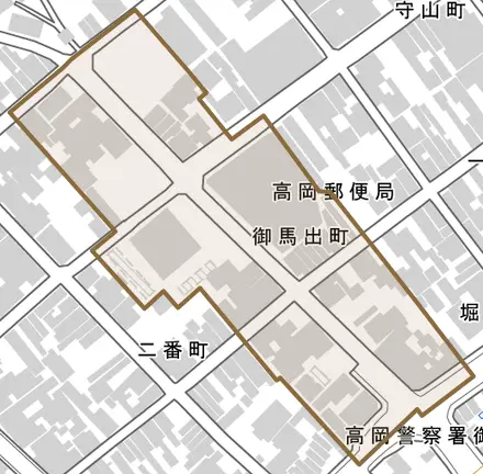 御馬出町とその周辺の地図。町の範囲を重ねている