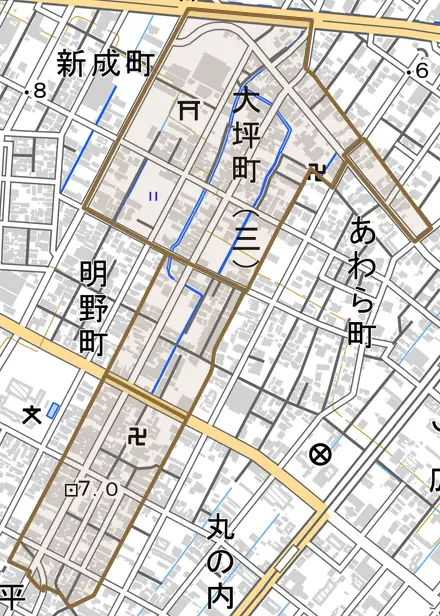 大坪町とその周辺の地図。町の範囲を重ねている