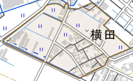 横田とその周辺の地図。町の範囲を重ねている