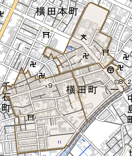 横田町とその周辺の地図。町の範囲を重ねている