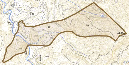 谷とその周辺の地図。町の範囲を重ねている
