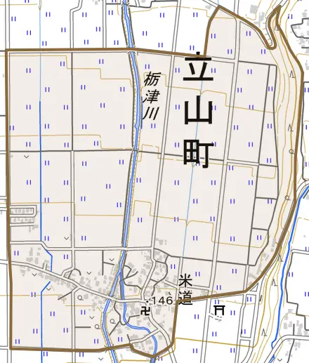 寺坪とその周辺の地図。町の範囲を重ねている