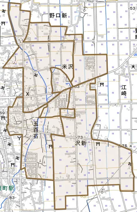 米沢とその周辺の地図。町の範囲を重ねている