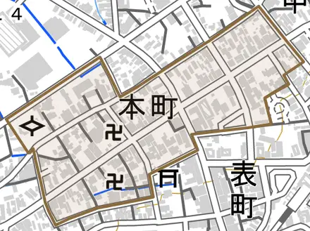 本町とその周辺の地図。町の範囲を重ねている