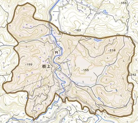 栃上とその周辺の地図。町の範囲を重ねている