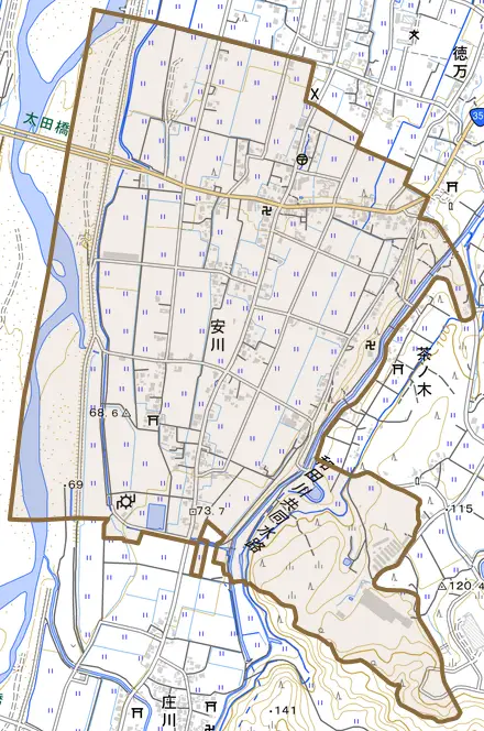 安川とその周辺の地図。町の範囲を重ねている