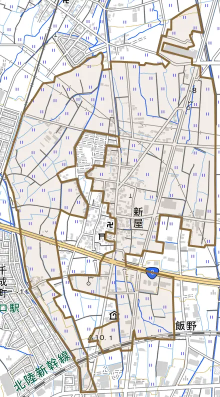 新屋とその周辺の地図。町の範囲を重ねている
