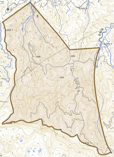 土とその周辺の地図。町の範囲を重ねている