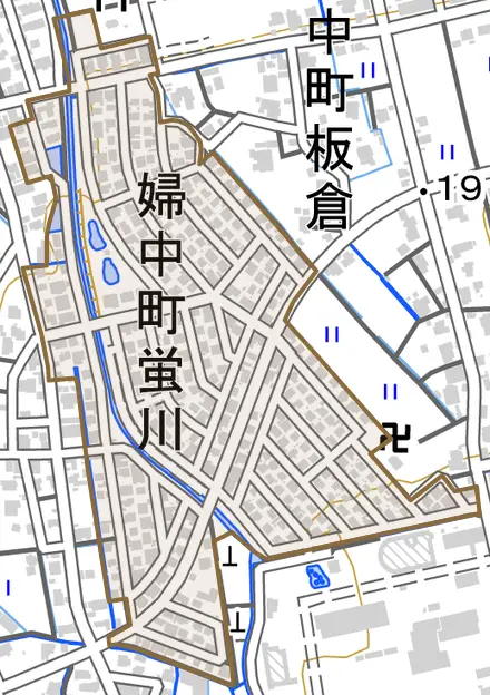 婦中町蛍川とその周辺の地図。町の範囲を重ねている