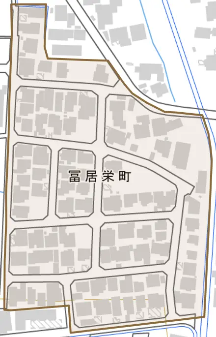 冨居栄町とその周辺の地図。町の範囲を重ねている