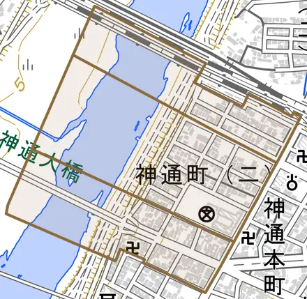 神通町とその周辺の地図。町の範囲を重ねている