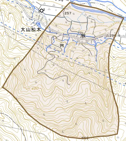 牧とその周辺の地図。町の範囲を重ねている