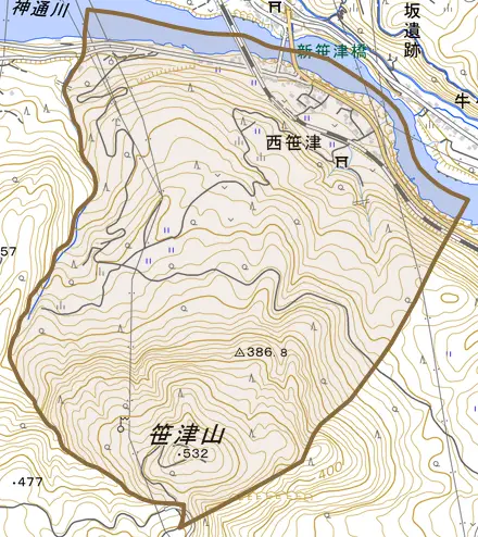 西笹津とその周辺の地図。町の範囲を重ねている