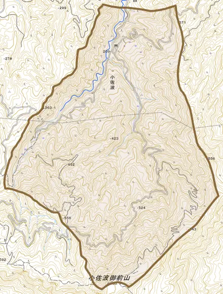 小佐波とその周辺の地図。町の範囲を重ねている
