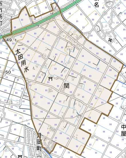 関とその周辺の地図。町の範囲を重ねている