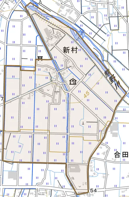新村とその周辺の地図。町の範囲を重ねている