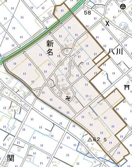 新名とその周辺の地図。町の範囲を重ねている