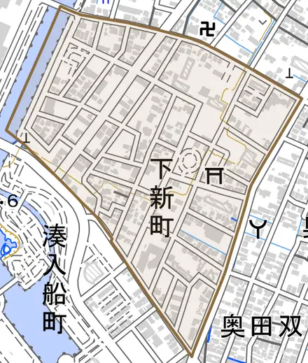 下新町とその周辺の地図。町の範囲を重ねている