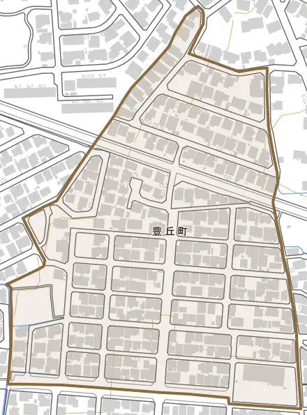 豊丘町とその周辺の地図。町の範囲を重ねている