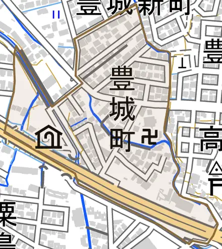 豊城町とその周辺の地図。町の範囲を重ねている