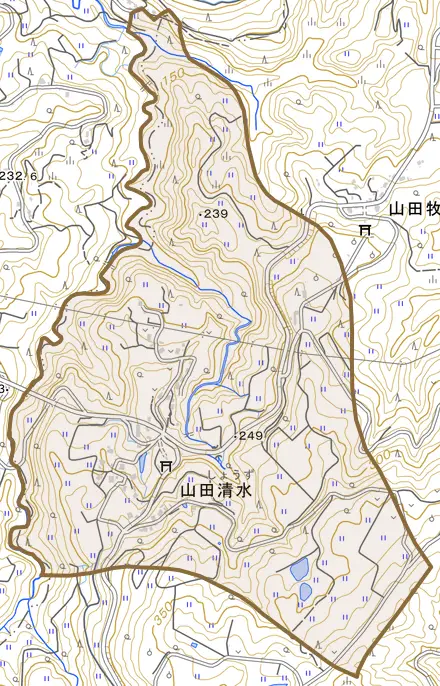 山田清水とその周辺の地図。町の範囲を重ねている
